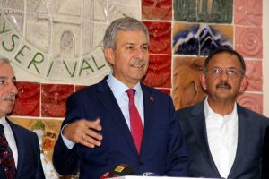 Bakanlar &Ouml;zhaseki ve Demircan Kayseri'de