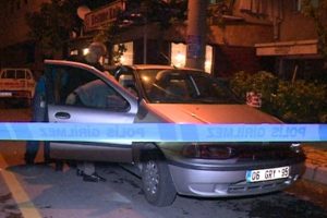 D&uuml;kkan sahibi-kiracı tartışması kanlı bitti: 2 &ouml;l&uuml;