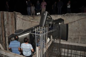 Bursa'da alkoll&uuml; s&uuml;r&uuml;c&uuml; inşaat temeline u&ccedil;tu