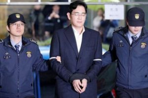 Samsung'un veliahdı i&ccedil;in 12 yıl hapis talebi