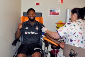 Lens sağlık kontrol&uuml;nden ge&ccedil;ti