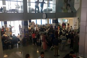 Ercan Havalimanında 5 saatlik r&ouml;tar yolcuları kızdırdı