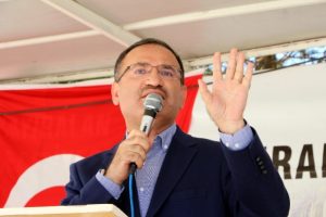 Başbakan Yardımcısı CHP'nin Cumhurbaşkanı adayını a&ccedil;ıkladı