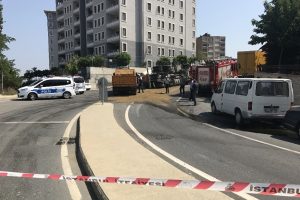 Kağıthane'de y&uuml;rekleri ağızlara getiren kaza