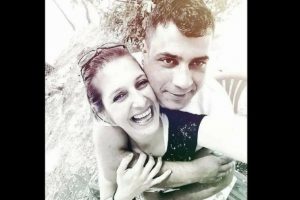 İntihar eden adam eşinin can verdiği g&uuml;n&uuml; se&ccedil;ti