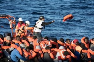 Binden fazla g&ouml;&ccedil;men Libya'ya geri g&ouml;nderildi