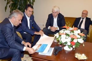 Bursa Osmangazi Belediye Başkanı D&uuml;ndar'dan MODEF'e destek