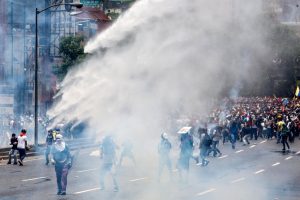 "G&ouml;stericilere geniş &ccedil;aplı ve sistematik aşırı g&uuml;&ccedil; kullanıldı"