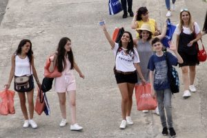 Gemiyle geldiler! Tam 260 kişi