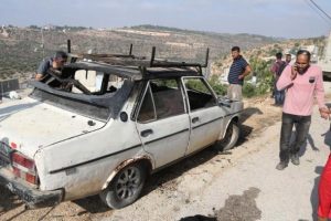 Yahudi yerleşimciler Filistinlilerin araçlarını yaktı