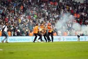 Beşiktaş ve Konyaspor'un cezaları belli oldu