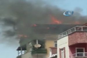 İstanbul Küçükçekmece'de korkutan yangın