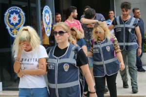 Bursa'daki fuhuş operasyonunda 10 kişiye tutuklama