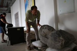 Hatay'da 3 bin yıllık kadın heykeli bulundu