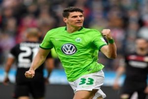 Wolfsburg'da Gomez'e önemli görev