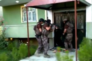 Van'da PKK operasyonu: 23 gözaltı