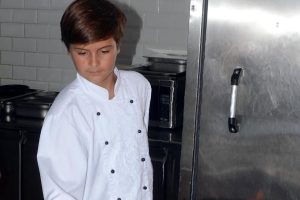 11 yaşında VIP restoranının başına geçti
