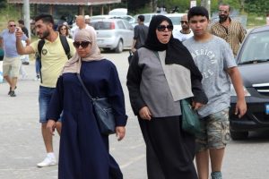Arap turistler Bursa Uludağ'a akın etti