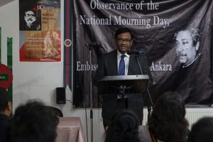Bangladeş'in kurucu Cumhurbaşkanı Rahman anıldı