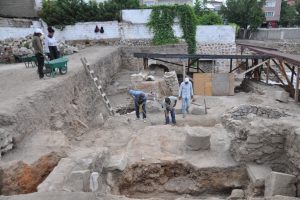 Bursa İznik'te iki tarihi &ccedil;ini fırını bulundu