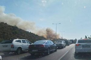İzmir'de korkutan yangın! Otoban kapatıldı