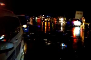 Zincirleme trafik kazası: 2 &ouml;l&uuml;, 7 yaralı