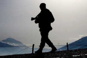 Şemdinli'de sokağa &ccedil;ıkma yasağı