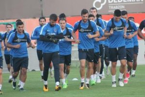 Trabzonspor, Fenerbah&ccedil;e ma&ccedil;ı hazırlıklarını s&uuml;rd&uuml;rd&uuml;