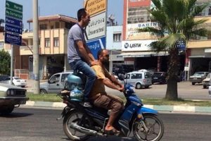 Adana'da 'Bu kadarına pes' dedirten g&ouml;r&uuml;nt&uuml;