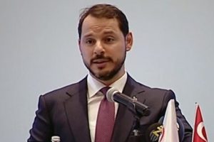 Berat Albayrak: &Ccedil;ok b&uuml;y&uuml;k ekonomik &ccedil;arpışmayla karşı karşıyayız