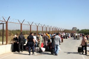 Suriyelilerin &uuml;lkelerine gidişleri s&uuml;r&uuml;yor