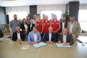 Bursa Nil&uuml;fer Belediyespor hentbolde sağlık sponsoru anlaşması imzaladı