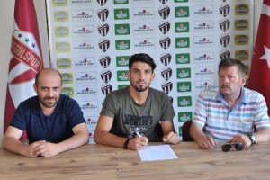 Bursa İneg&ouml;lspor Murat Şimşek ile s&ouml;zleşme imzaladı