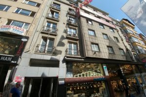 CHP İstanbul İl Başkanlığına haciz şoku