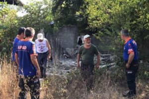 İstinat duvarının altında kalan &ccedil;ocuk yaralandı