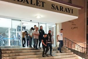 7 kişiye uyuşturucudan tutuklama