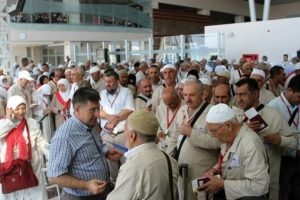 Elazığ'dan ilk hac kafilesi yola &ccedil;ıktı