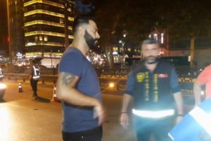 &Uuml;nl&uuml; isim polis kontrol&uuml;ne takıldı