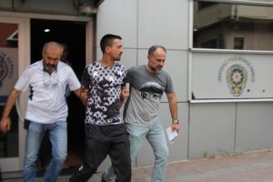 Cezaevi firarisi polisten ka&ccedil;amadı