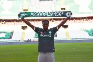 Atiker Konyaspor'a Gabonlu forvet