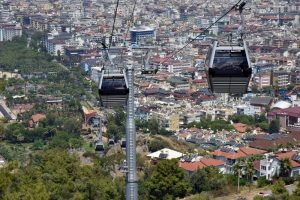 İlk g&uuml;n&uuml;nde 3 bin kişi taşıdı