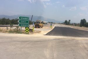 Bursa Yıldırım'ın d&ouml;n&uuml;ş&uuml;m&uuml;ne yeni imar yolları değer katıyor