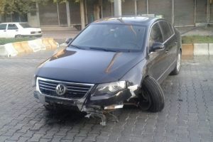 S&uuml;r&uuml;c&uuml; kazadan yara almadan kurtuldu