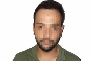 Market faresini polis pusu kurup yakaladı