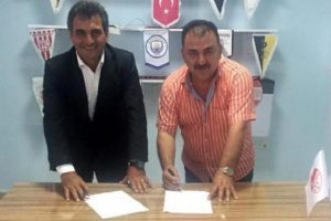 Karacabey Birlikspor Altunsoy ile yollarını ayırdı