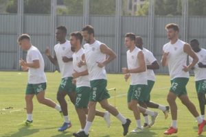 Bursaspor teknik direkt&ouml;r&uuml; Le Guen: Hazır olmazsak başımız belaya girer