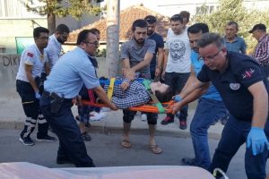 Bursa'da motosikletle beton direğe çarptı