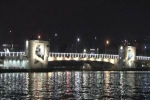 Atat&uuml;rk ve Yeni Galata k&ouml;pr&uuml;leri trafiğe a&ccedil;ıldı