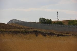 Bulgaristan'ın 'Utan&ccedil; duvarına' tepkiler &ccedil;ığ gibi b&uuml;y&uuml;yor