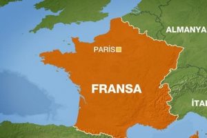 Fransa'da m&uuml;ltecilerin yemek kavgası: 16 yaralı